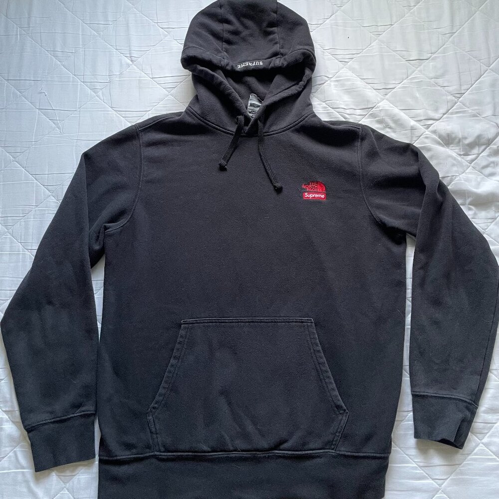 The North Face x Supreme Statue of Liberty Hoodie